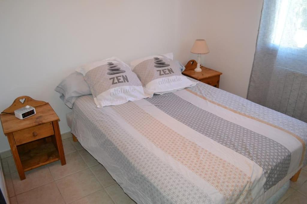 Joli Appartement Au Calme Entre Nimes Et Avignon Meynes Εξωτερικό φωτογραφία