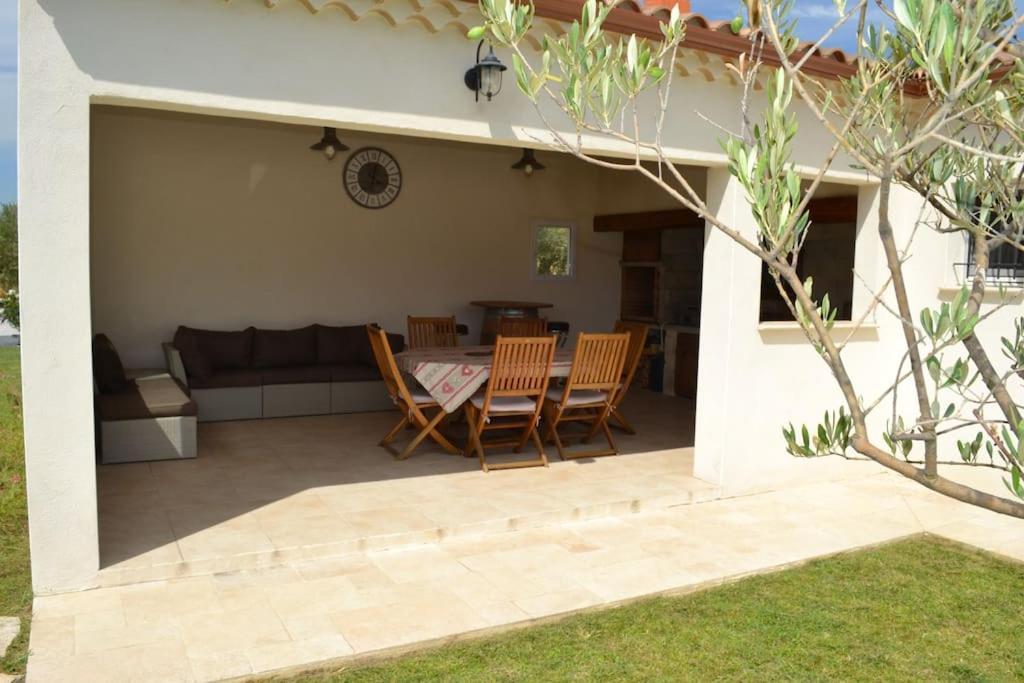 Joli Appartement Au Calme Entre Nimes Et Avignon Meynes Εξωτερικό φωτογραφία